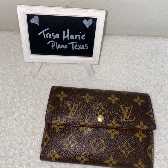 Louis Vuitton Handbags - Wallet